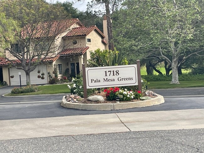 Building Photo - 1718 Tecalote Dr