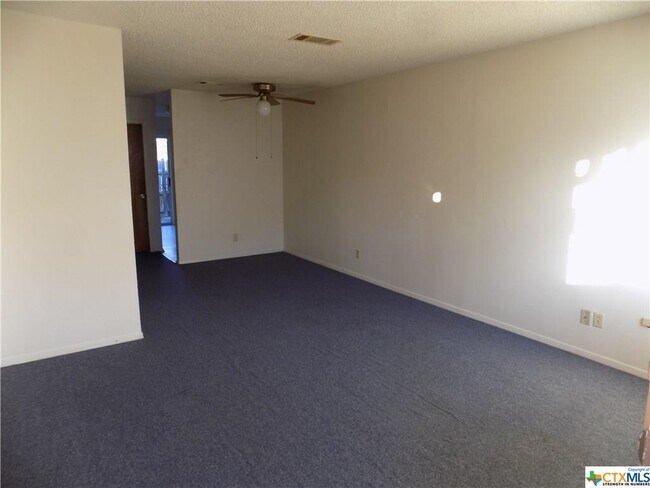 Foto del edificio - 1209 Willow Springs Rd
