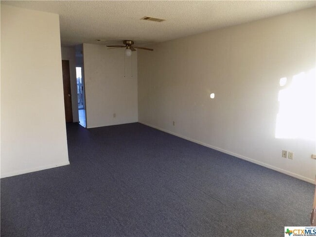 Building Photo - 1209 Willow Springs Rd