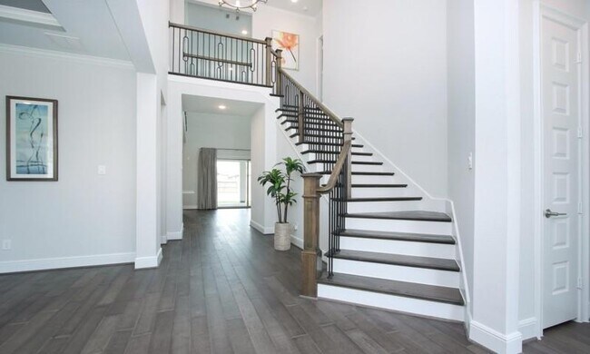 Foto del edificio - 6310 Felled Timber Springs Ln