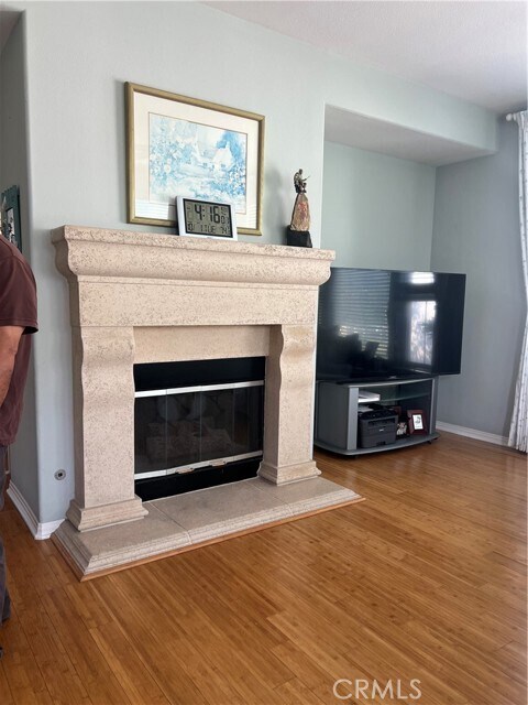 Foto del edificio - 2889 Plaza del Amo