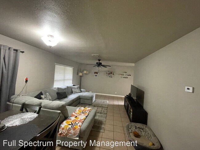 Building Photo - 2 br, 1 bath House - 6850 Mountain Spring