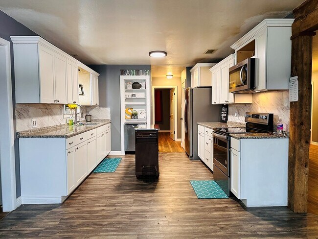 Foto del edificio - 301 SW 11th St