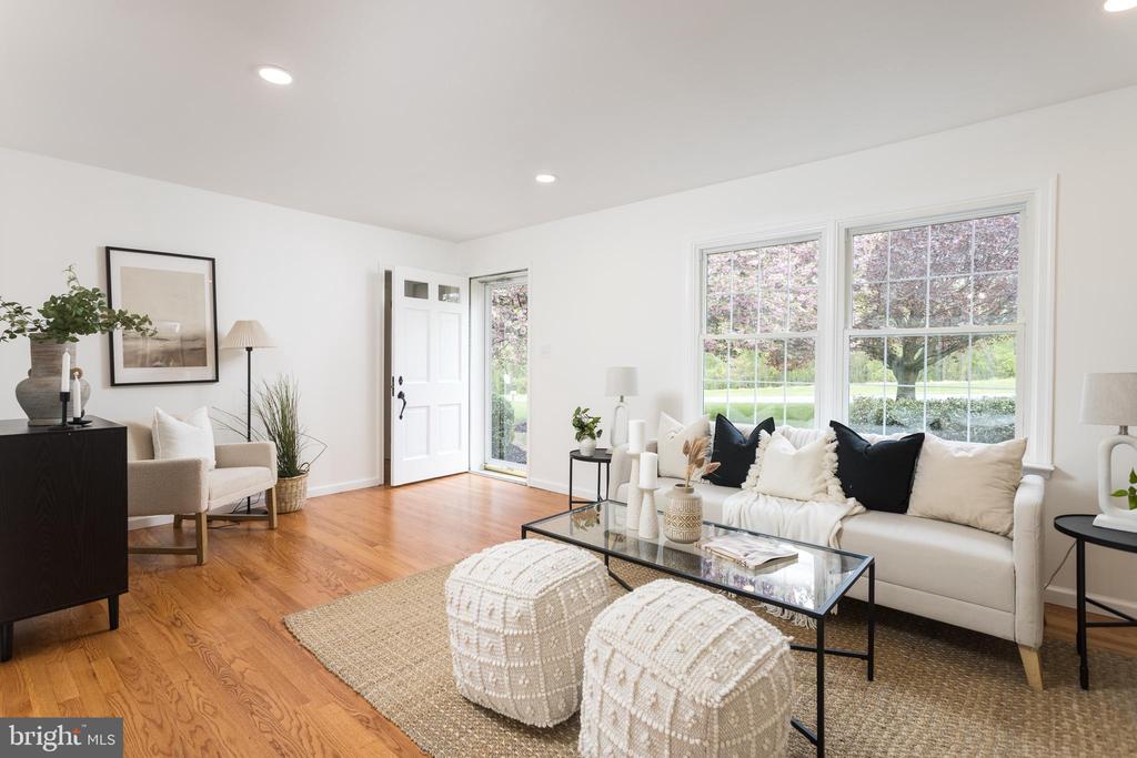 Foto principal - 16742 Ridge Rd