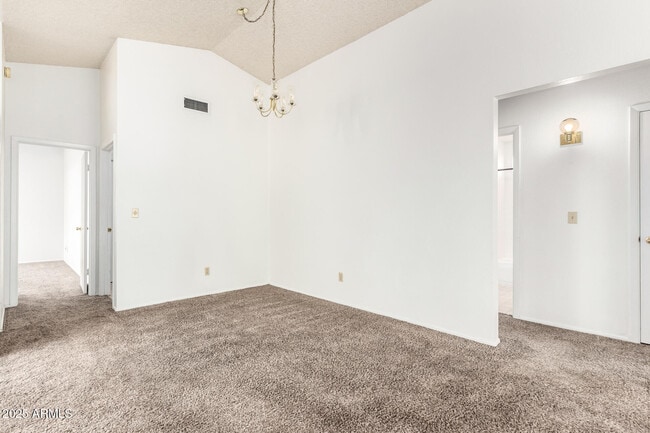 Foto del edificio - 10734 W Ruth Ave