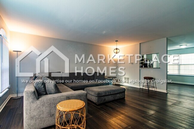 Foto del edificio - 3020 Skylar Ln