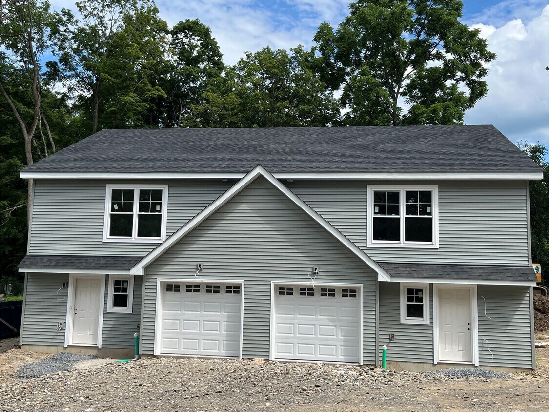 Foto principal - 105 Curie Rd
