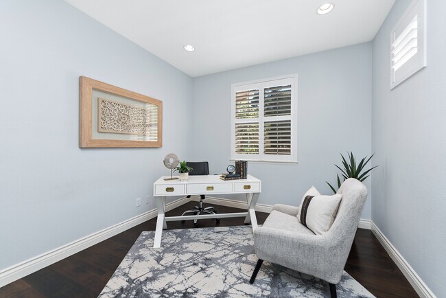 Building Photo - 2619 Capella Way
