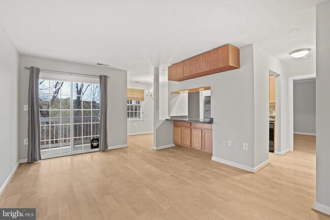 Foto del edificio - 100 Westwick Ct