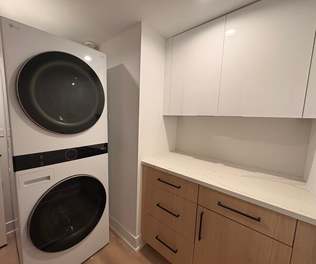 Foto del edificio - 1875 N Dayton St