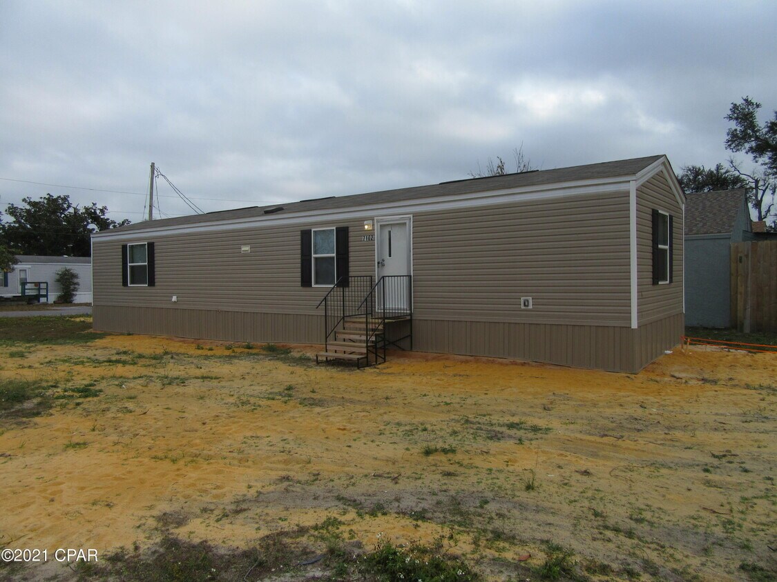 7102 Letohatchee St, Callaway, FL 32404 House Rental in Callaway, FL