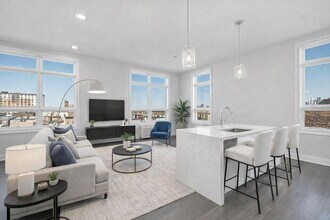 Building Photo - 119 Peter St