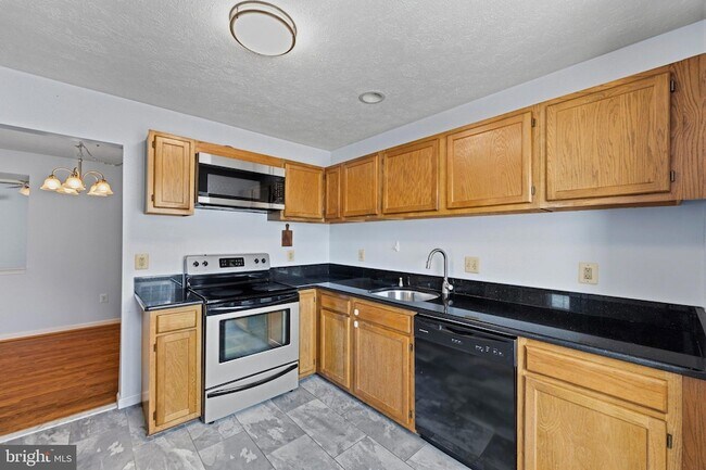 Foto del edificio - 1518 Deep Gorge Ct