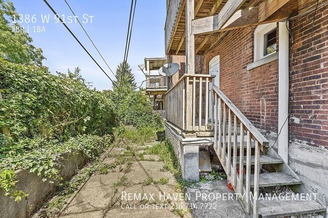 Building Photo - 1386 W 91st St, Cleveland -  2 Bed 1 Bath ...