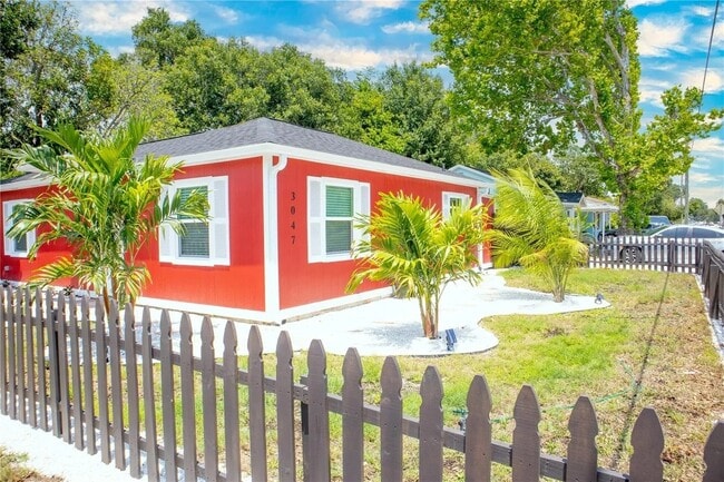 Building Photo - 2 Bed/2 Bath