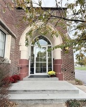 Building Photo - 1-41C E 8th St