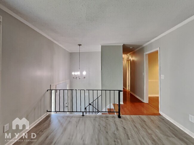 Foto del edificio - 532 Windy Ln