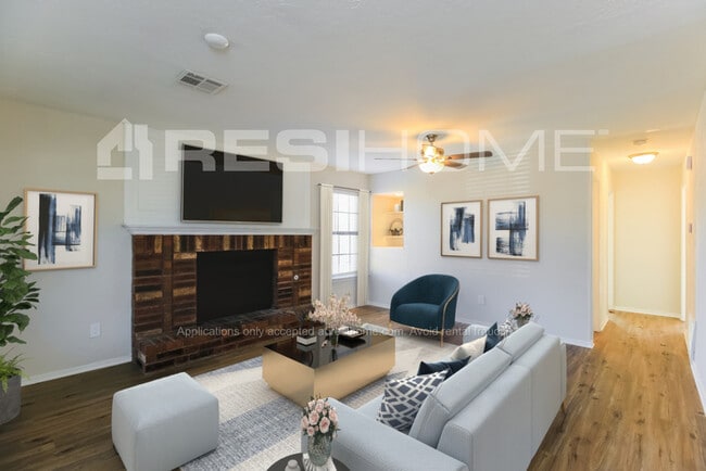 Building Photo - 850 Coopers Hawk Dr