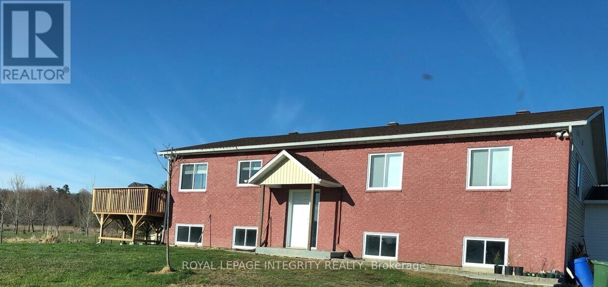 Photo principale - 1862 Emmett Rd