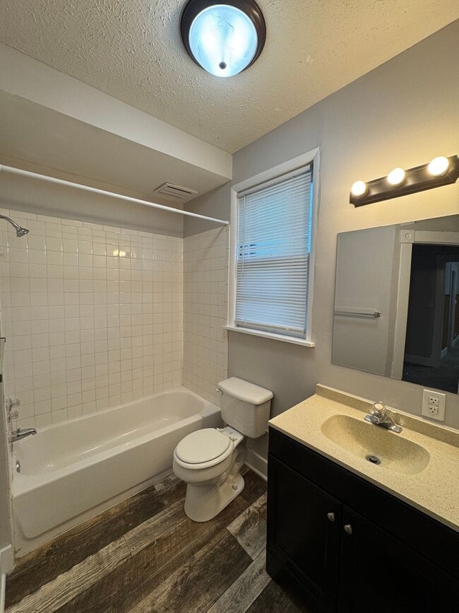 Foto del edificio - Fountain Square - 2 BR home