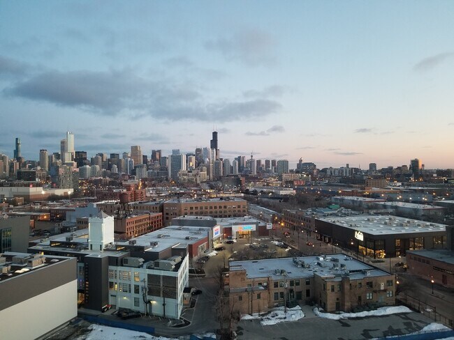 Foto del edificio - 860 W Blackhawk St