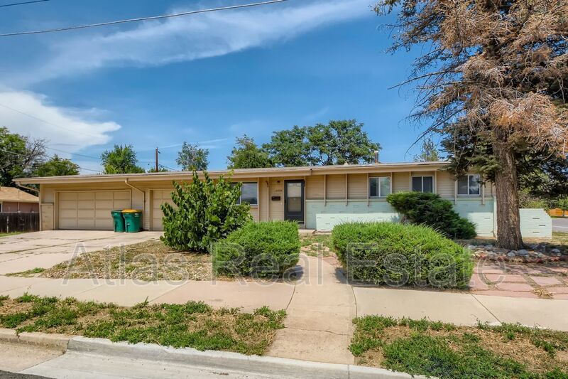 Primary Photo - 13493 E Tennessee Ave