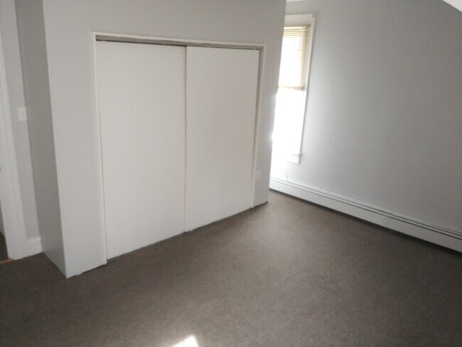 Building Photo - 249 Dulude Ave