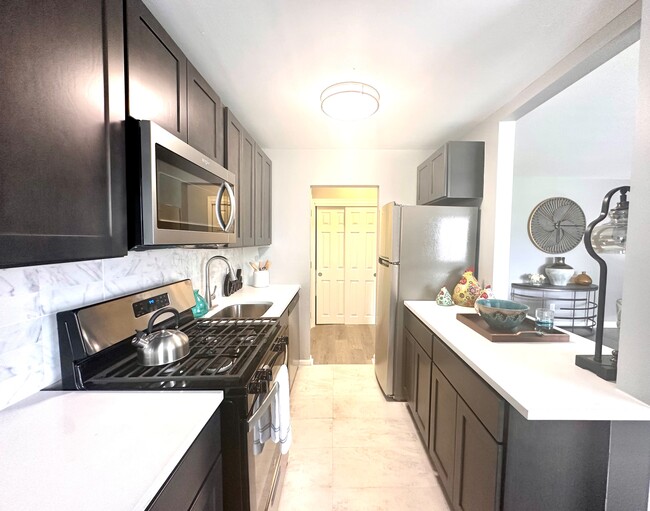 Hawthorne Living 211 Hawthorne Ave Central Islip, NY Apartments for Rent in Central Islip