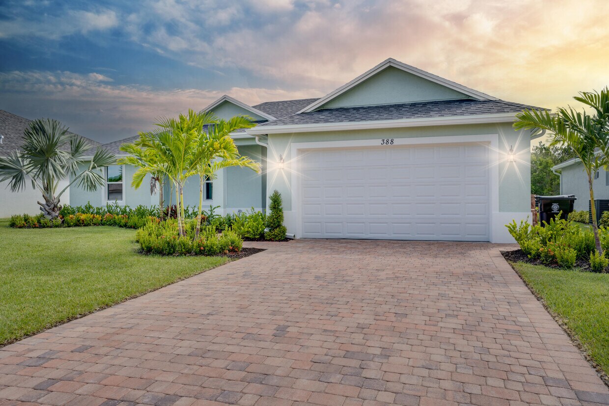 Foto principal - 388 SW Vista Lake Dr