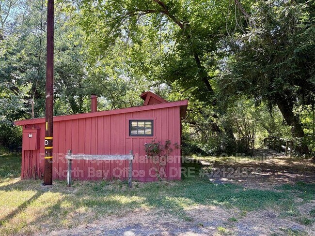 Building Photo - 6790 Petersen Rd