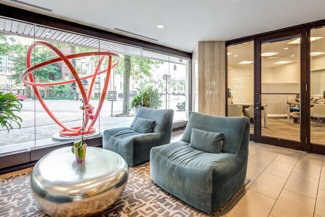 Foto del edificio - Asbury Plaza