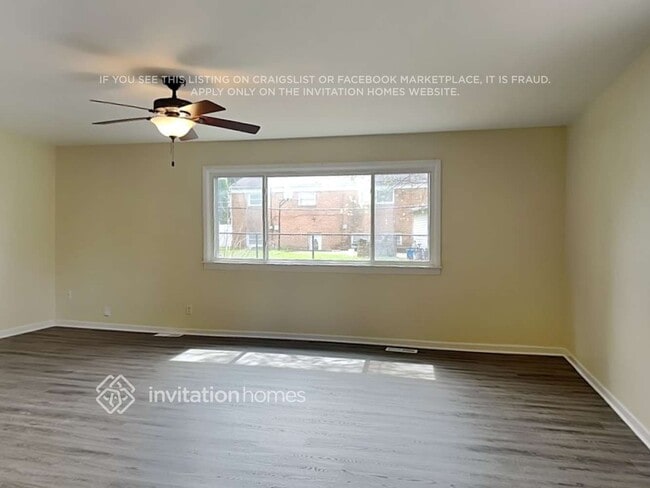 Foto del edificio - 81 Seabury Rd