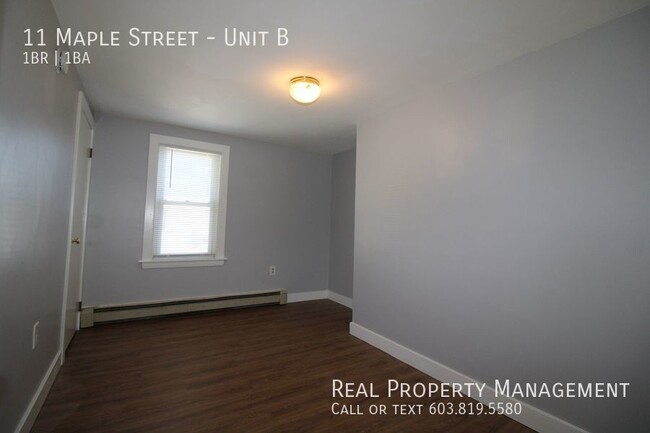 Building Photo - 11 Maple St