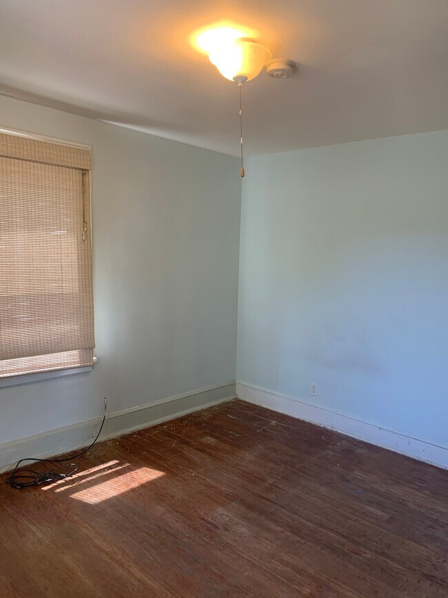 Foto del edificio - 26 Hemlock Pl