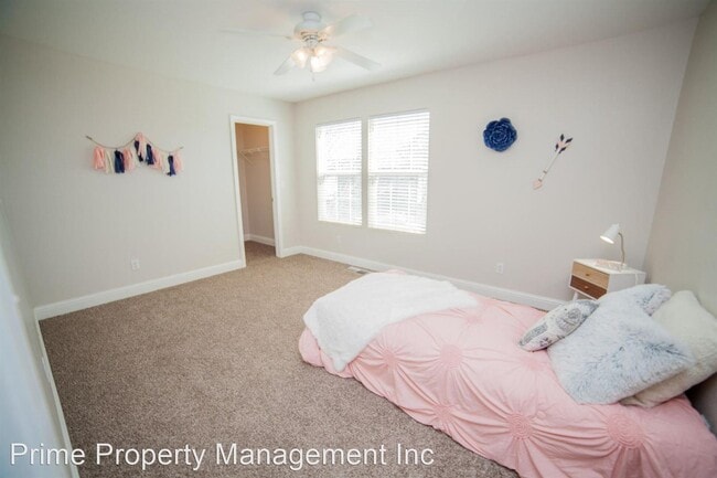 Building Photo - 4 br, 3 bath House - 1239 Sunup Drive
