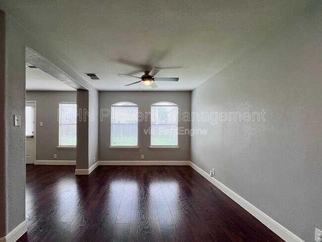 Foto del edificio - 8734 Snow Goose