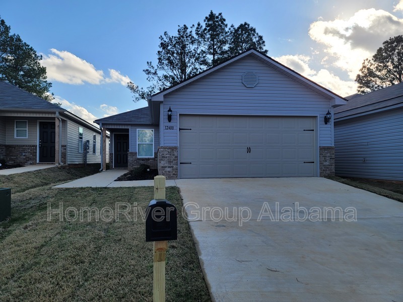 Primary Photo - 12400 Waterbury Dr