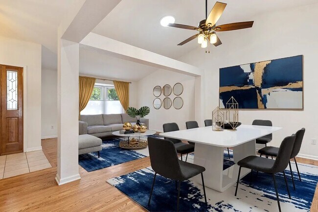 Foto del edificio - 2567 E 124th Pl