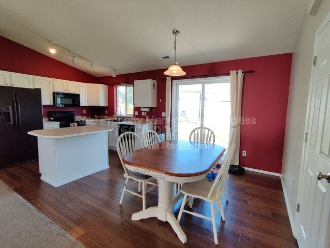 Foto del edificio - 8605 Zepher Ct