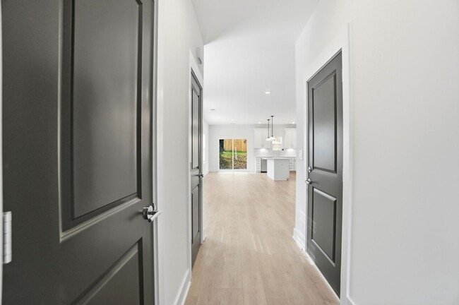 Foto del edificio - Bright & Modern New Construction Townhome