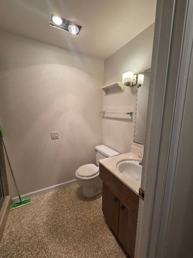 Foto del edificio - Private 4 Bedroom / 2.5 Bath Bridle Trails Acerage Property