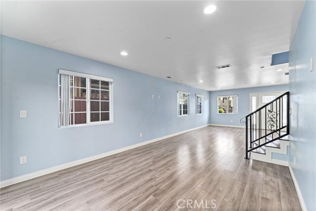 Building Photo - 435 Cerritos Ave