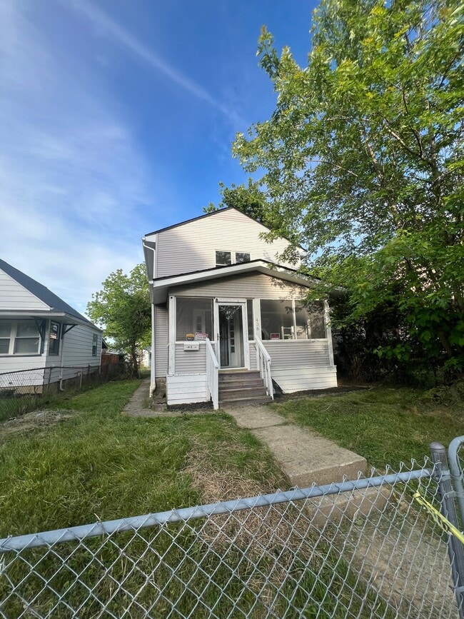 Building Photo - 436 Catherine St