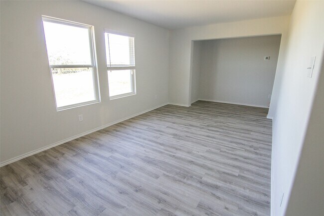 Foto del edificio - 5618 Gara River Dr