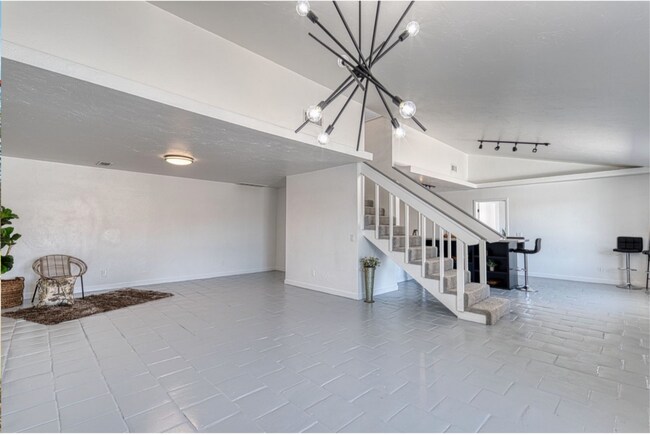 Foto del edificio - *OCCUPIED* Longterm Unfurnished Home