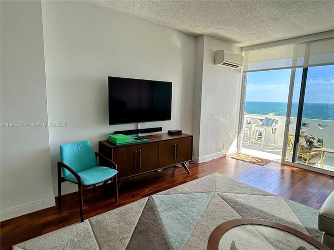 Building Photo - 2840 N Ocean Blvd