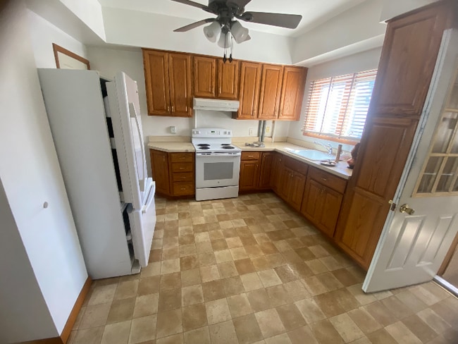 Building Photo - 118 Dudley St