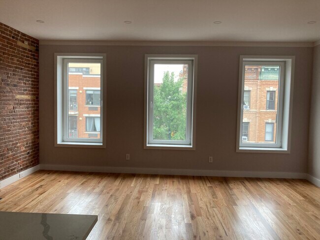 Sala de estar - 166 15th St