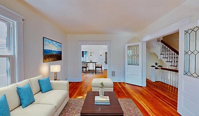 Foto del edificio - 134 Mansfield St