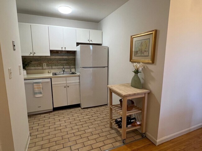 Foto del edificio - 711 Willow Ave
